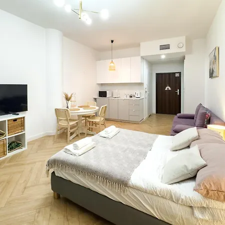 Ans Hanza Tower 21st Floor With View, Swimming Pool, Sauna, Jacuzzi, Viewing Terrace Stettin