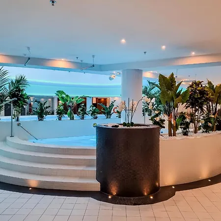 Ans Hanza Tower 21st Floor With View, Swimming Pool, Sauna, Jacuzzi, Viewing Terrace *