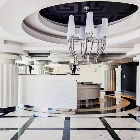 Apartment Ans Hanza Tower 21st Floor With View, Swimming Pool, Sauna, Jacuzzi, Viewing Terrace
