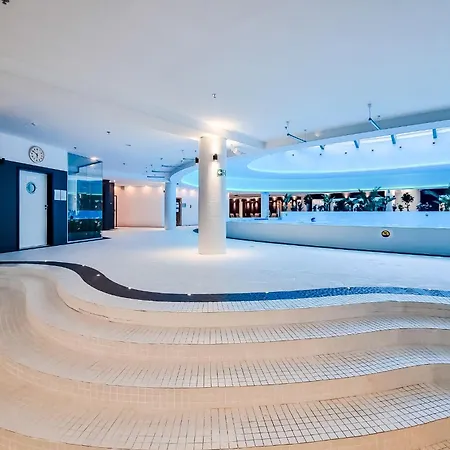 Ans Hanza Tower 21st Floor With View, Swimming Pool, Sauna, Jacuzzi, Viewing Terrace Apartment Stettin