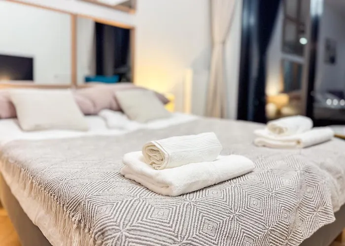 Ans Hanza Tower 21st Floor With View, Swimming Pool, Sauna, Jacuzzi, Viewing Terrace Lägenhet *