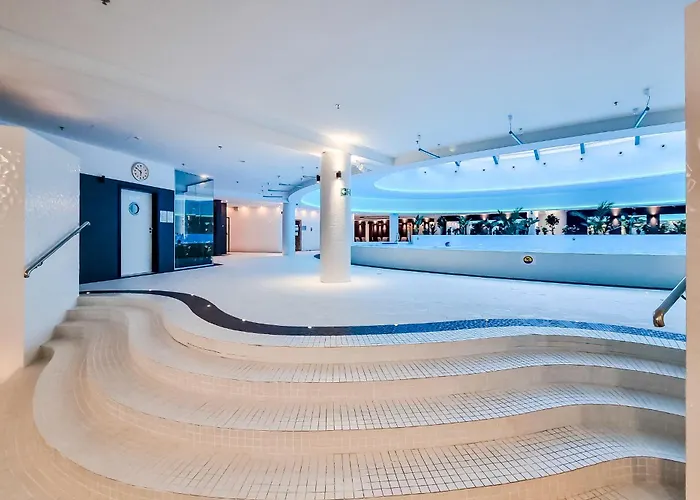 Ans Hanza Tower 21st Floor With View, Swimming Pool, Sauna, Jacuzzi, Viewing Terrace Lägenhet Szczecin