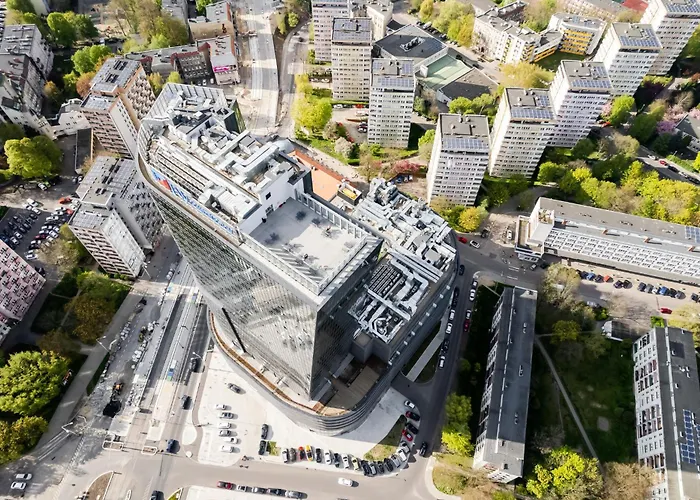 Lägenhet Ans Hanza Tower 21st Floor With View, Swimming Pool, Sauna, Jacuzzi, Viewing Terrace